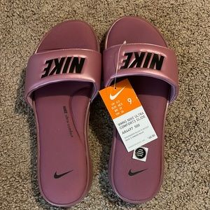 Nike slides-Womans